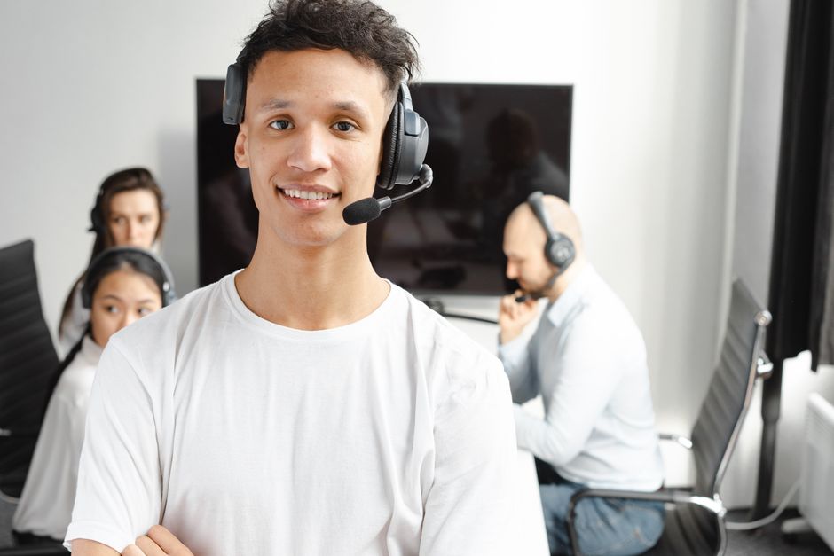 The 2026 Guide to AI Voice Agents for Business — concept